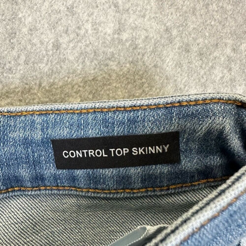 Judy Blue Women’s Size 27 Control Top Skinny Jeans Medium Wash Denim Distressed - Picture 3 of 11
